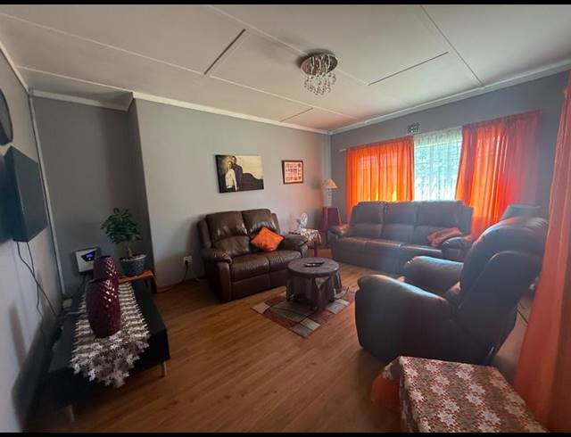 3 BEDROOM HOUSE FOR SALE IN VANDERBIJLPARK SE 1